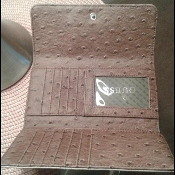 Wallets with multiple compartments - Picture 3 of 5